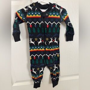 Hanna Andersson- 6-12 months, holiday sleeper, gently used condition.